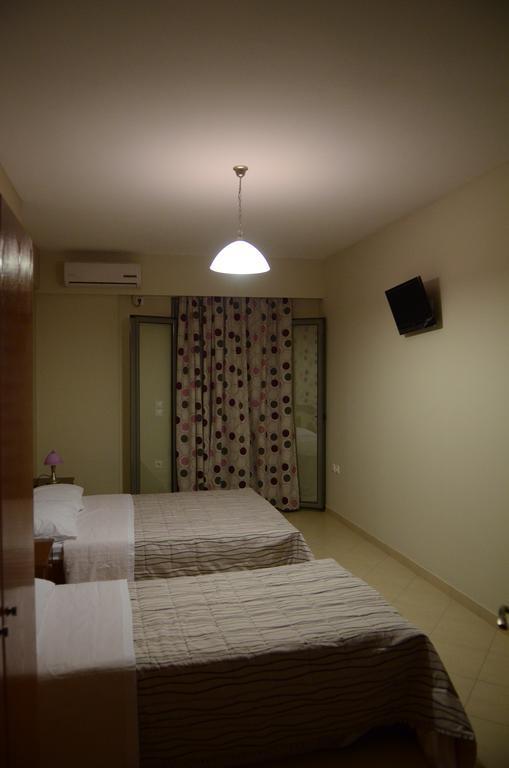 Papanikolaou Rooms Neochori  Exterior photo